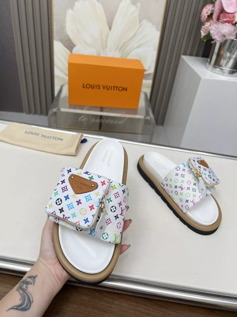 louis vuitton chaussons pour femme s_12ba4b03